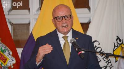 “Ya no podemos seguirles echando la culpa a los otros. Es el momento de nosotros dar una respuesta a los pacientes”, dice Alfredo Borrero “Ya no podemos seguirles echando la culpa a los otros. Es el momento de nosotros dar una respuesta a los pacientes”, dice Alfredo Borrero
