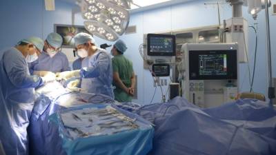 Nuevas tecnolog&iacute;as se implementan en cirug&iacute;as para pacientes oncol&oacute;gicos