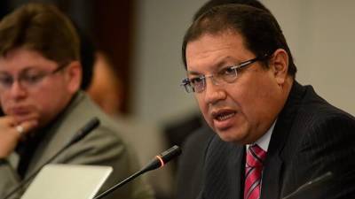 Guarderas no acepta el fallo que le devolvió la Alcaldía a Yunda; anunció acciones legales Guarderas no acepta el fallo que le devolvió la Alcaldía a Yunda; anunció acciones legales