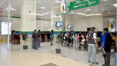 Anteproyecto de ley para reformar el IESS está en manos del Gobierno: incluye afiliación de trabajadores independientes Anteproyecto de ley para reformar el IESS está en manos del Gobierno: incluye afiliación de trabajadores independientes