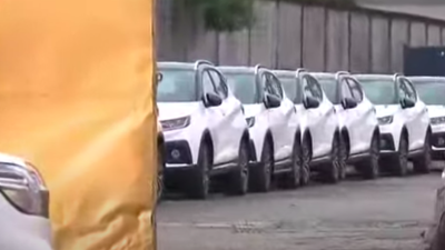 ¿Cómo ocurrió el robo de 15 autos de una bodega en Guayaquil? Las llaves estaban en los vehículos ¿Cómo ocurrió el robo de 15 autos de una bodega en Guayaquil? Las llaves estaban en los vehículos