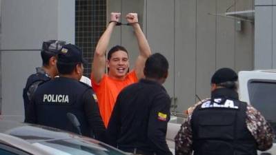 Iv&aacute;n Espinel con arresto domiciliario en un conjunto residencial de Portoviejo 