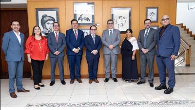 Firma de convenio para trabajar en proyectos conjuntos Firma de convenio para trabajar en proyectos conjuntos