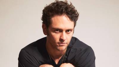 Luego de su reencuentro con RBD, Christopher Uckermann llega con material musical propio