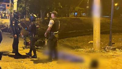Policía abate a sujeto implicado en robo tras enfrentamiento armado en Machala Policía abate a sujeto implicado en robo tras enfrentamiento armado en Machala
