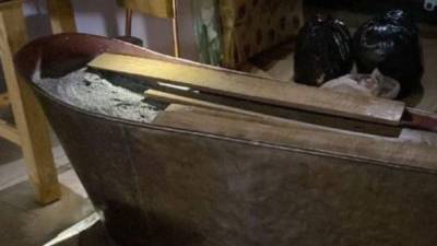 Cuenca: prisión preventiva para joven que habría asesinado a un hombre hallado en una tina con cemento Cuenca: prisión preventiva para joven que habría asesinado a un hombre hallado en una tina con cemento