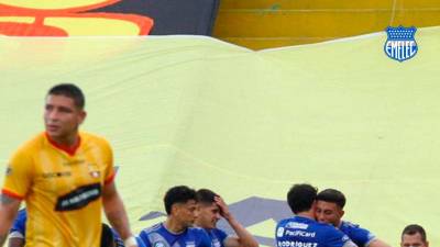 Emelec y Barcelona luchan por el billete de finalista local Emelec y Barcelona luchan por el billete de finalista local