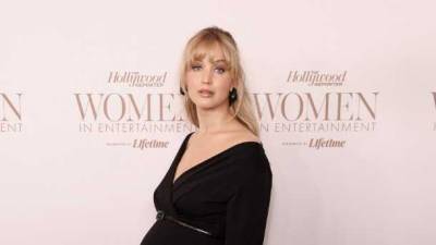 La ganadora del Oscar relató cómo la depresión y la ansiedad tras dar a luz la hicieron sentir como “una alienígena”, incluso en medio de su éxito profesional.