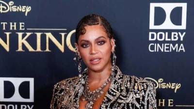 Beyoncé anunció su gira mediante una publicación en Instagram que revelaba el nombre del tour. Beyoncé anunció su gira mediante una publicación en Instagram que revelaba el nombre del tour.
