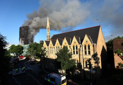 12 muertos y más de 70 heridos tras incendio en Londres