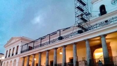 Realizan obras de mantenimiento en el Palacio de Carondelet, para precautelar estructura