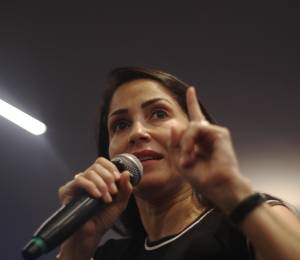 Fotografía de archivo de la excandidata presidencial Luisa González.