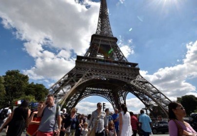 La promesa de construir la Torre Eiffel del futuro