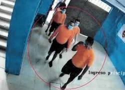 Captura de video que muestra al cabecillo criminal acudiendo al policlínico de la Penitenciaría del Litoral, el pasado 20 de junio, día en el que se dio su fuga.