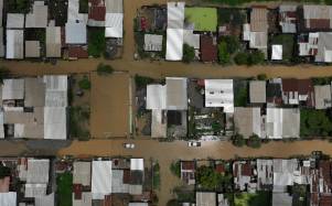 Los principales estragos de El Niño serán las inundaciones y deslizamientos de tierra, pero también pude haber sequía en la Sierra y Amazonía. Foto de Durán, Guayas, durante el invierno.