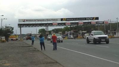 Piden detener proyecto de intervenci&oacute;n de v&iacute;a entre Guayaquil y Salinas