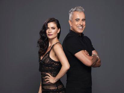 $!La actriz Ana María Orozco y el actor Jorge Enrique Abello quienes interpretarán los papeles principales de la serie 'Betty la fea'.