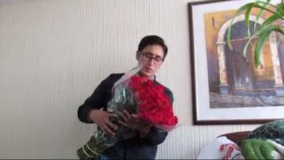 El viral video de un joven quite&ntilde;o pidiendo a una chica que sea su novia
