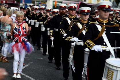 Desfile anual deL 12 de julio en Belfast, Inglaterra