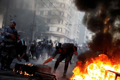 Barricadas y paros sectoriales en varias ciudades brasileñas