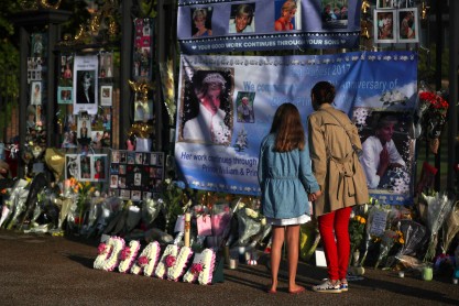 Homenaje 20 años después de la muerte de Diana