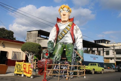 Los monigotes gigantes de Guayaquil