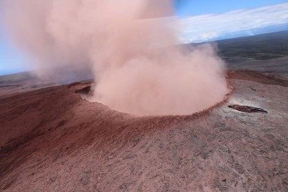 Erupción del volcán Kilauea causa daños en Hawái