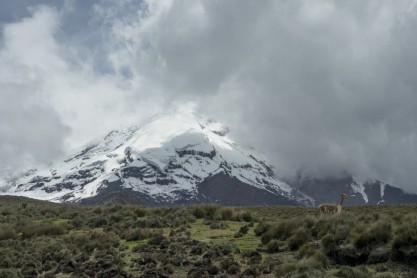 El Chimborazo pierde su imponente atuendo de hielo