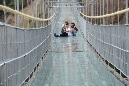 El nuevo puente transparente de Hunan en china
