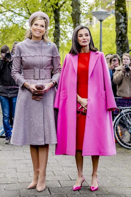 $!La reina de Países Bajos, Máxima y la reina de España, Letizia visitan el local del proyecto Lab6, dirigido a ayudar a adolescentes vulnerables con dificultades de ada