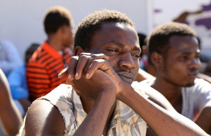 Rostros de migrantes rescatados en el Mar Mediterráneo