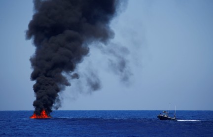 Rostros de migrantes rescatados en el Mar Mediterráneo