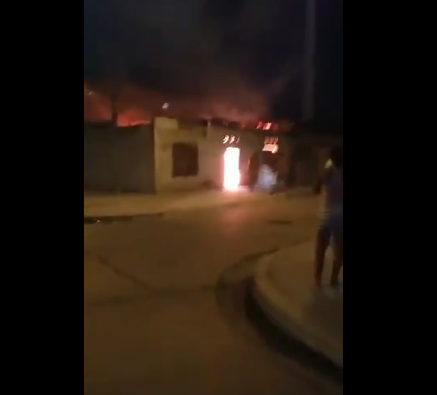 Una explosión e incendio afectó vivienda en la isla Trinitaria