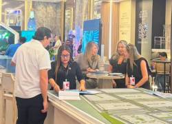 Foto general de la feria inmobiliaria realizada en el Centro de Convenciones de la UEES en Samborondón.