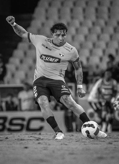 Fotografía de archivo de Pineida, quien militaba en el club torero como defensa.