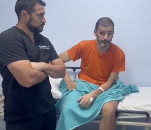 Grabación del alcalde Aquiles Alvarez en una clínica privada de Guayaquil.