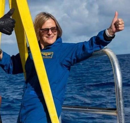 Katty Sullivan llega al punto más profundo de la tierra