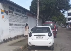 Riña en los exteriores de un colegio de Atacames terminó en tragedia.