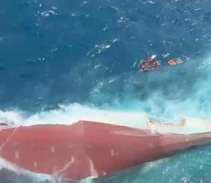 En la embarcación que naufragó en Indonesia viajaban 243 personas (213 pasajeros y 30 tripulantes).