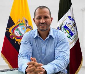 Juan Carlos Rivera participa como candidato de ADN para la reelección en la Alcaldía de Naranjal.
