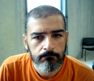 Aquiles Alvarez conectado a una audiencia desde la Cárcel del Encuentro.