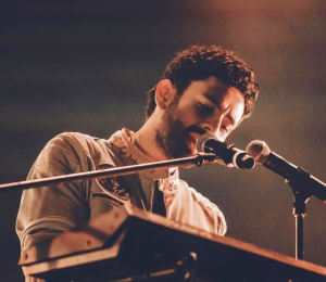 Jonathan Meléndez, integrante de la banda de indie rock Camilo Séptimo, fue asesinado junto a su familia.