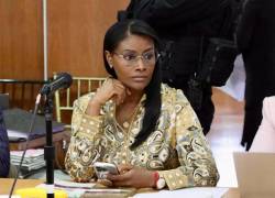 Diana Salazar abandona la Fiscalía.