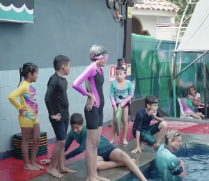 VIDEO | El Aquaman de Durán: la iniciativa que busca proteger a niños de la violencia con deporte