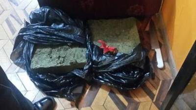 En dos operativos decomisan más de 54 kilos de droga en Quito En dos operativos decomisan más de 54 kilos de droga en Quito