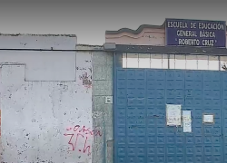 Escuela del barrio La Magdalena, sur de Quito, fue asaltada.