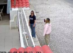 Mónica Palacios llegó a la casa de la madre de Cynthia Gellibert.