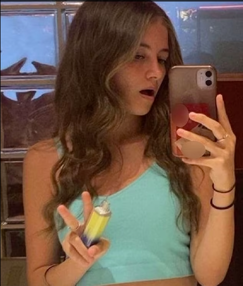 $!Kyla fue incentivada a utilizar el vapeador por sus compañeras.