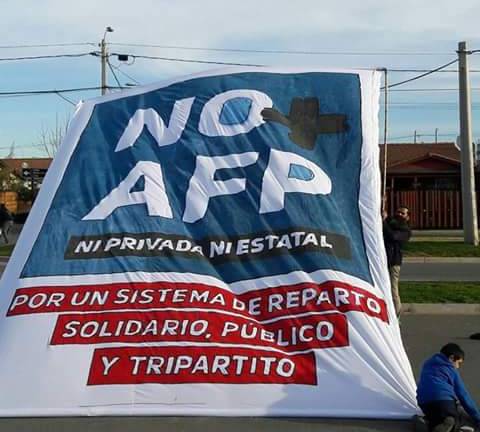Chile : Manifestación masiva pide fin del sistema privado de pensiones