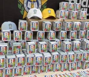Cromos incautados del álbum Panini para el Mundial 2026.